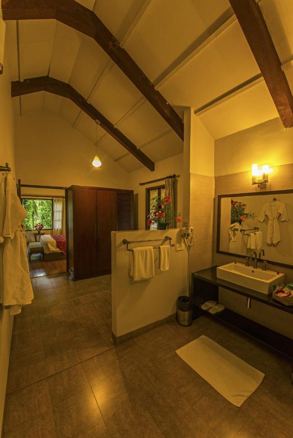 The Windflower Resort & Spa, Coorg Suntikoppa Ngoại thất bức ảnh